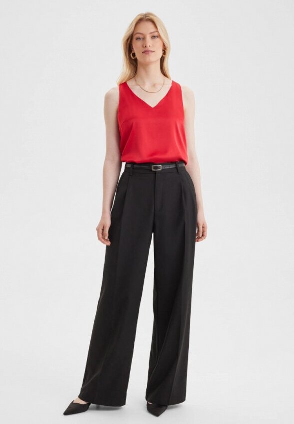 Топ Gabriel and Ester London