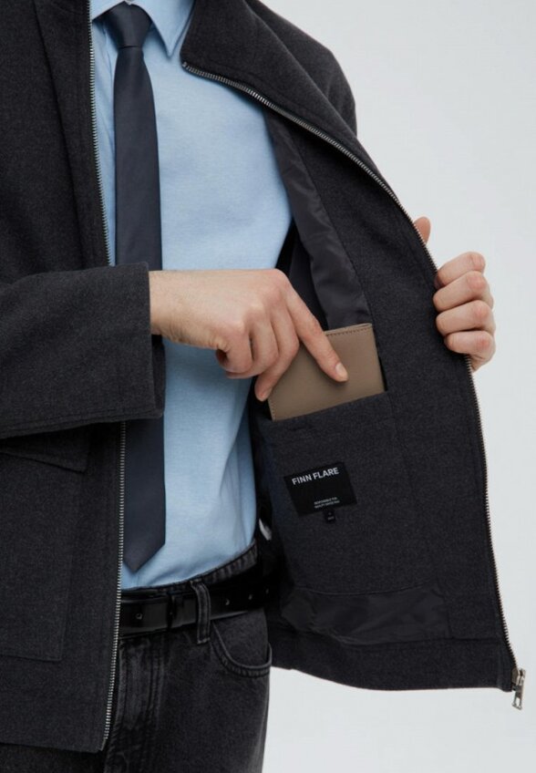 Куртка Finn Flare