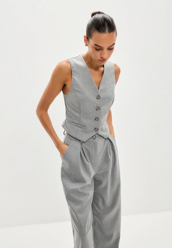 Жилет Suara Femme