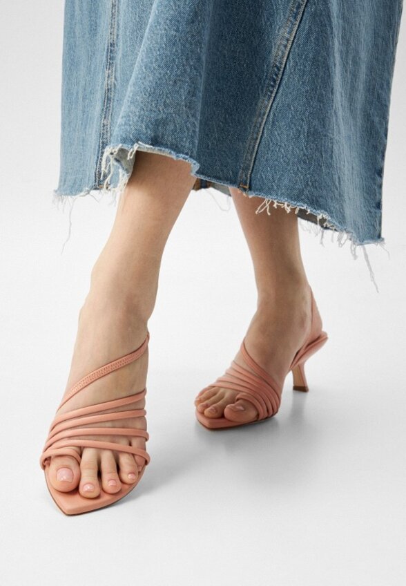 Босоножки Vic Matie