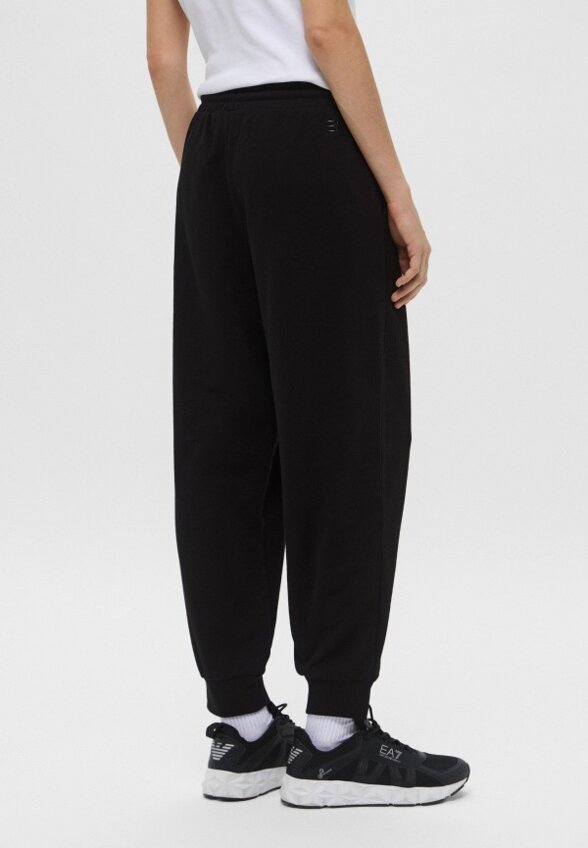 Брюки спортивные EA7