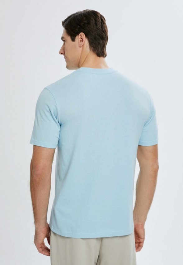 Футболка Finn Flare