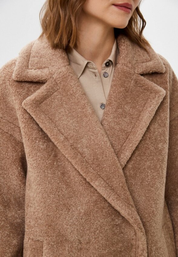 Пальто меховое To Be One