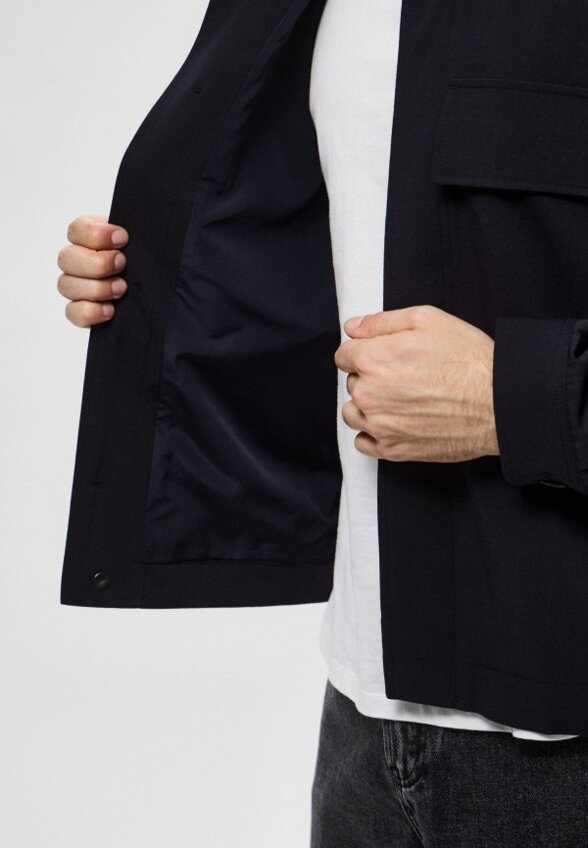 Ветровка Mademan