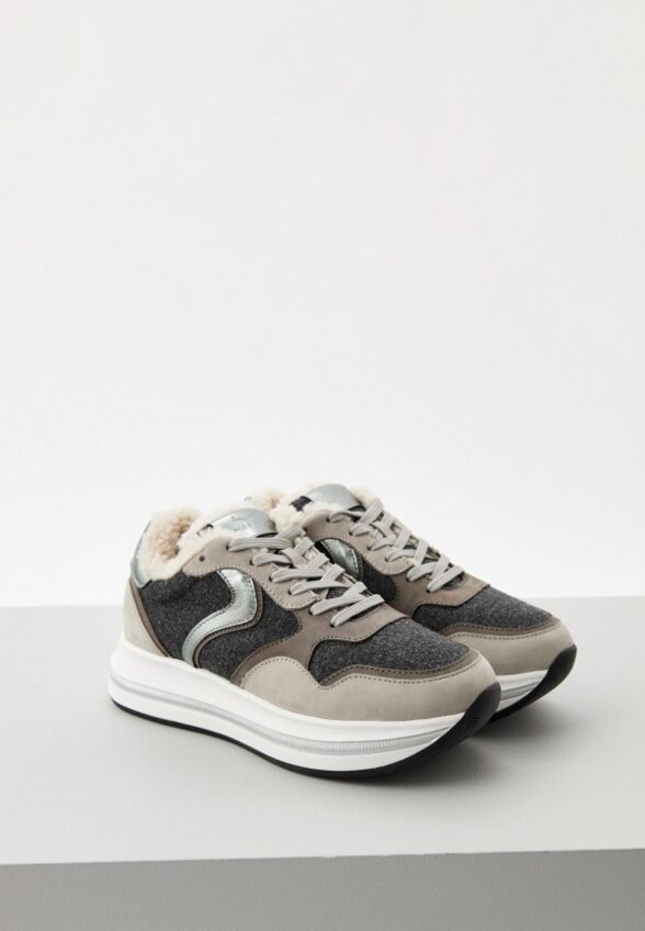 Кроссовки Voile Blanche