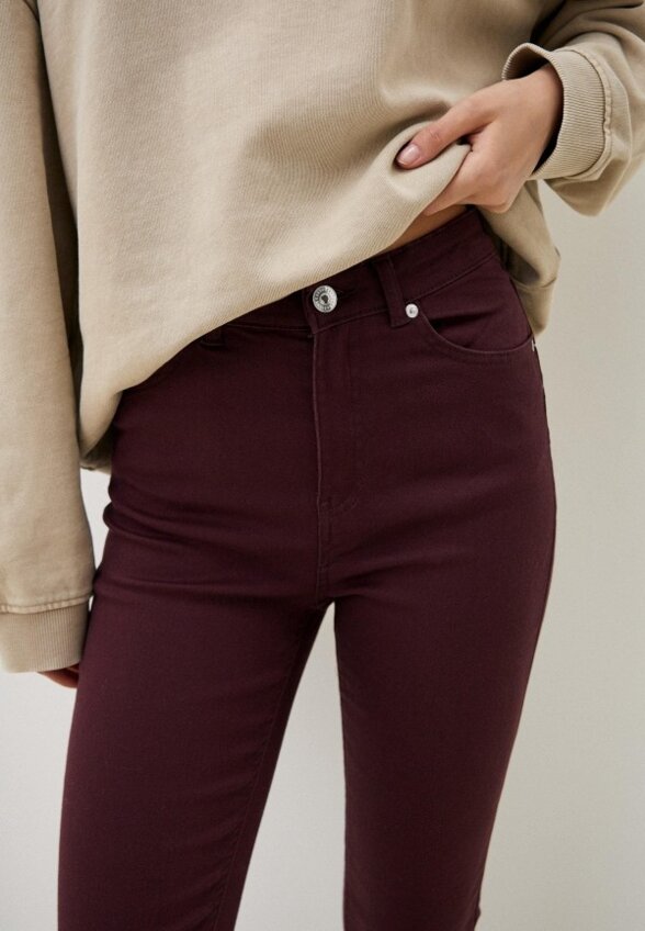 Джинсы Terranova