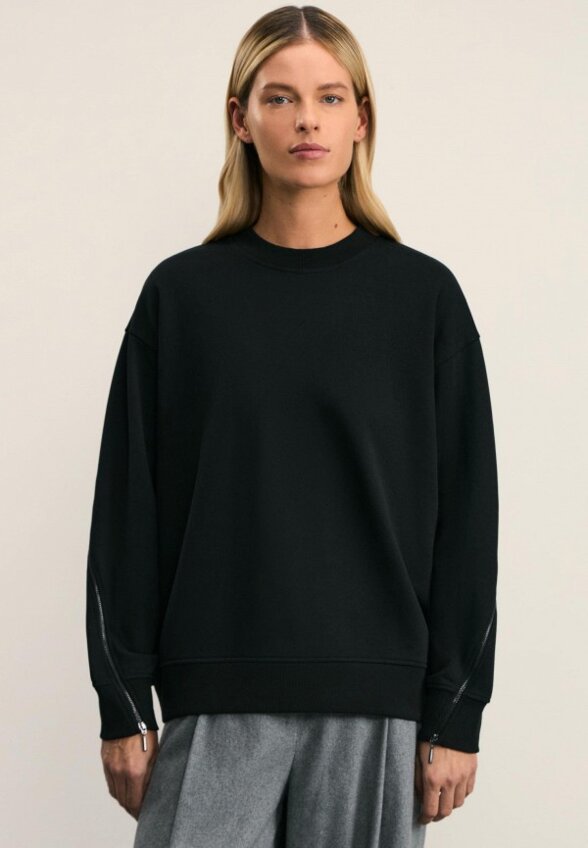 Свитшот Zarina