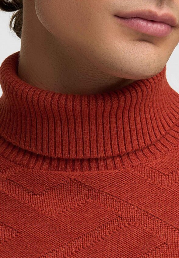 Свитер Henderson