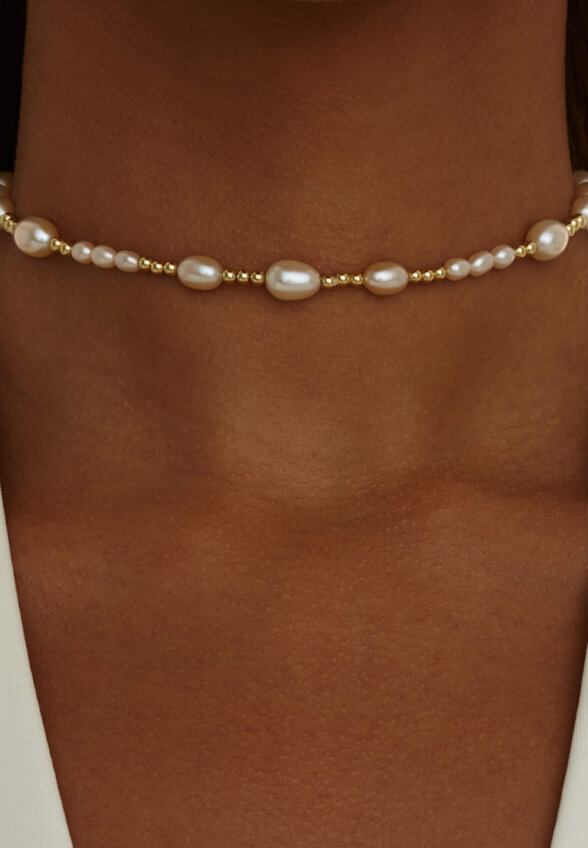 Серебряное колье ДИАНА с натуральным жемчугом в покрытии желтое золото MIE