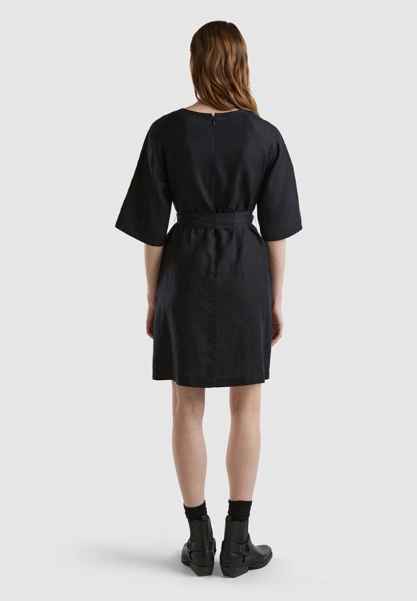 Платье United Colors of Benetton