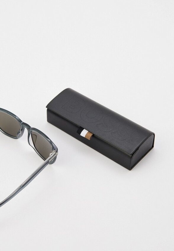 Очки солнцезащитные Boss