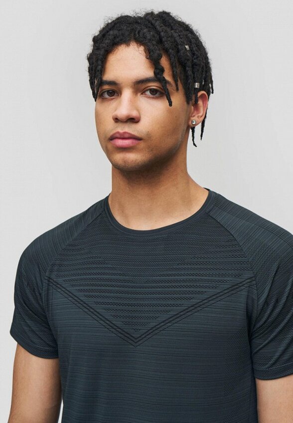 Футболка Baon