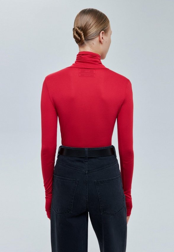 Водолазка IDOL