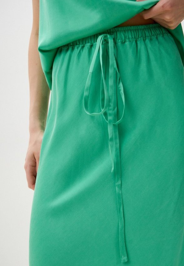 Костюм Voluminous