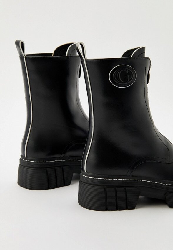 Ботинки Guess