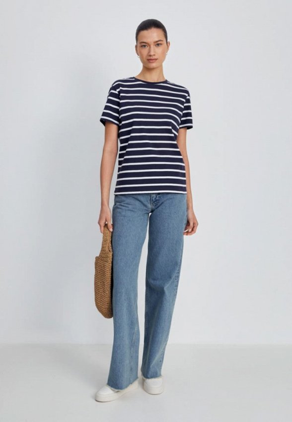 Футболка Finn Flare