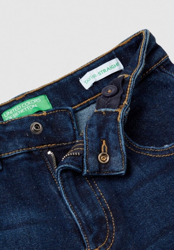 Джинсы United Colors of Benetton