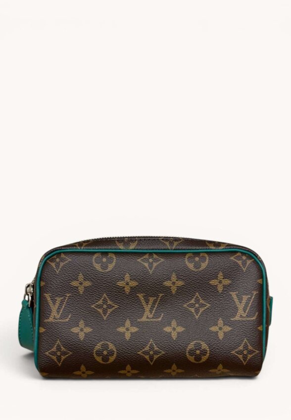 Louis Vuitton Dopp Kit