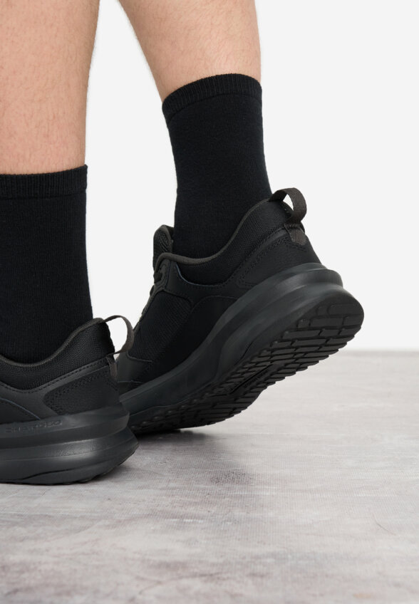 Кроссовки мужские Under Armour Charged Edge, Черный