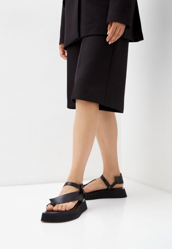 Сандалии Vivian Royal