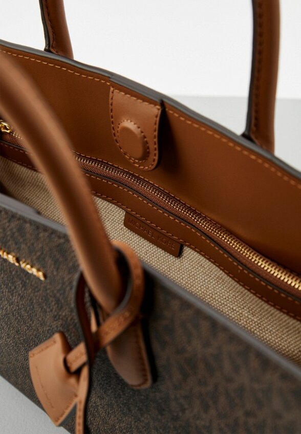 Сумка и брелок Michael Michael Kors