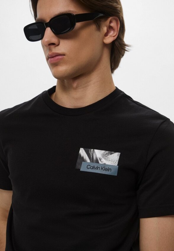 Футболка Calvin Klein