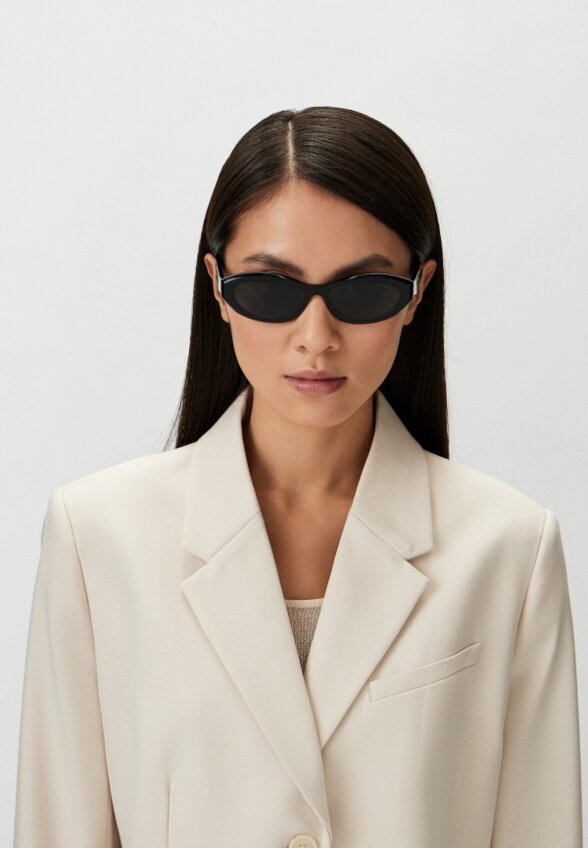 Очки солнцезащитные Prada