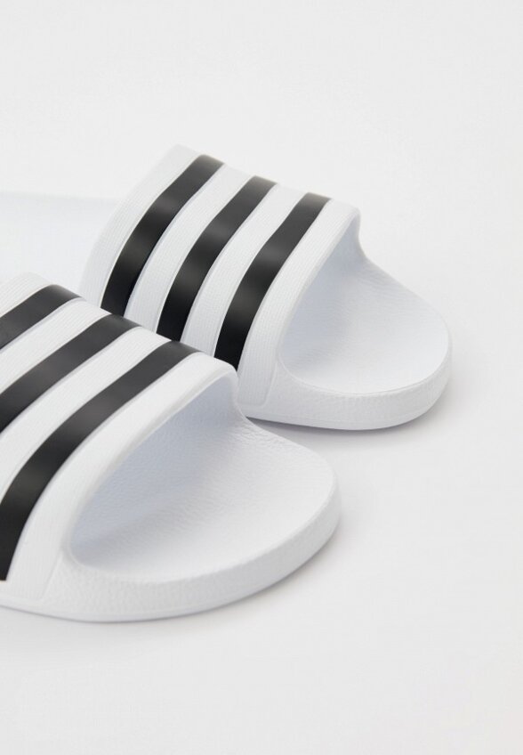 Сланцы adidas
