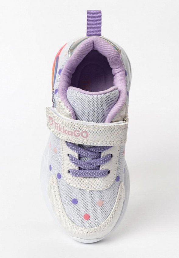 Кроссовки Tikkago