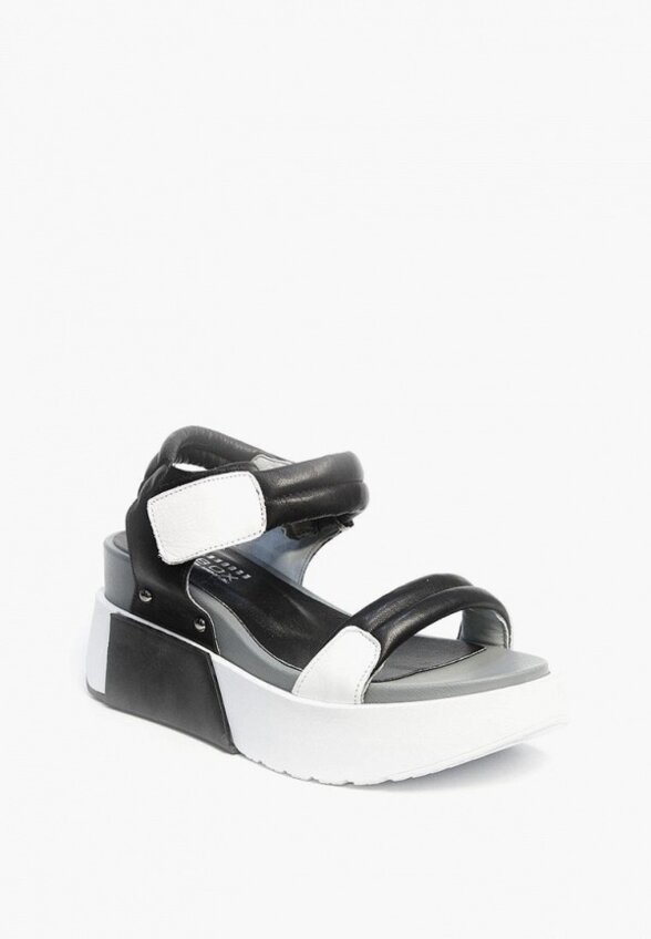 Босоножки Airbox