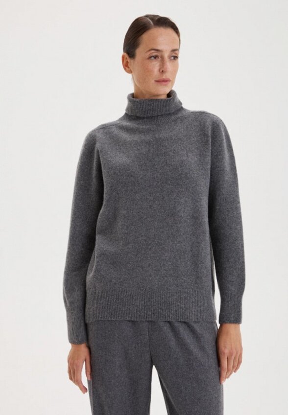 Свитер Bstatement