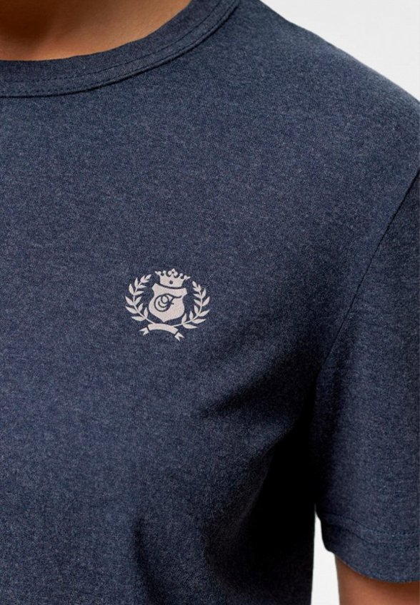 Футболка Figura