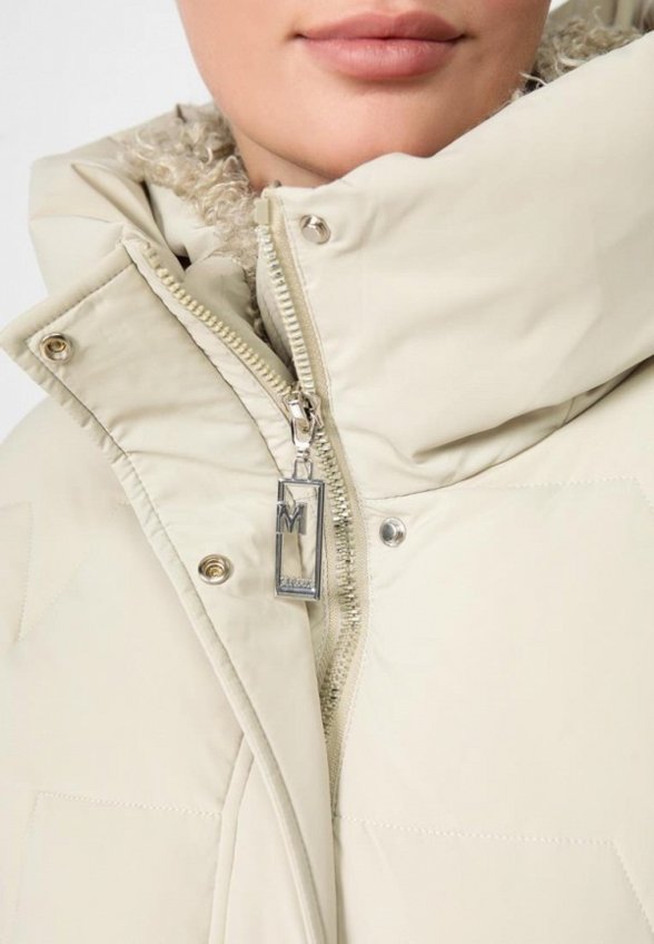 Пуховик Veravo