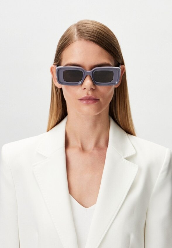 Очки солнцезащитные Loewe