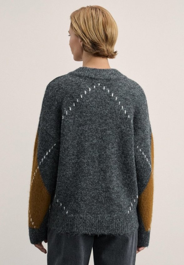 Джемпер Zarina