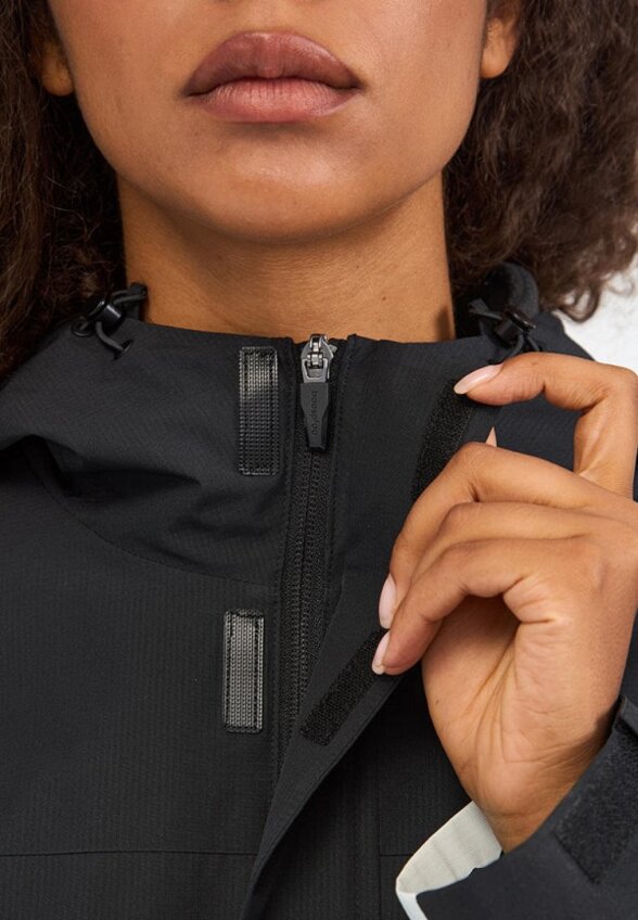 Куртка утепленная Baasploa