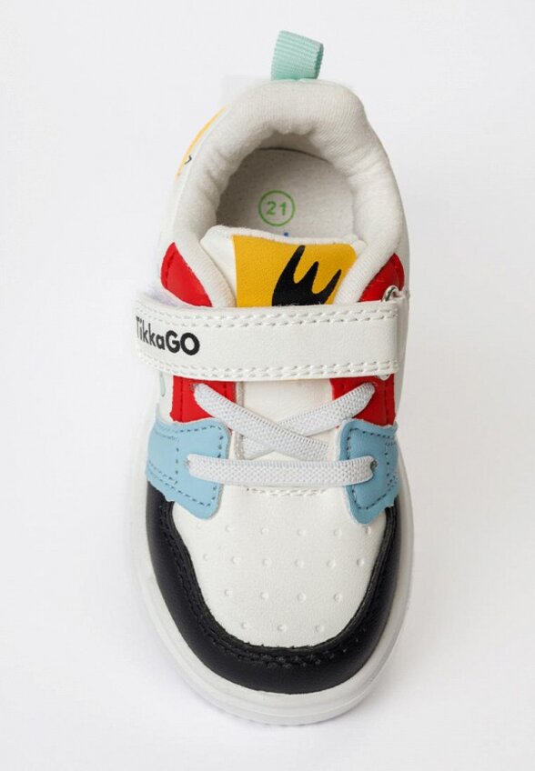 Кроссовки Tikkago