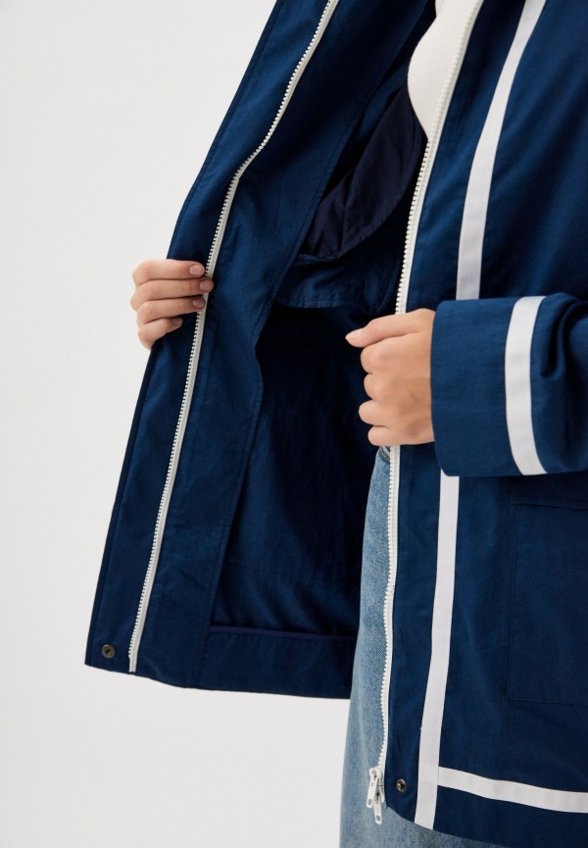 Ветровка Love Moschino