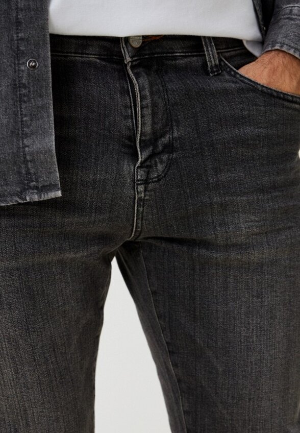 Джинсы Colin's