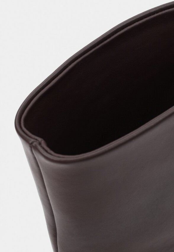 Полусапоги Vivian Royal