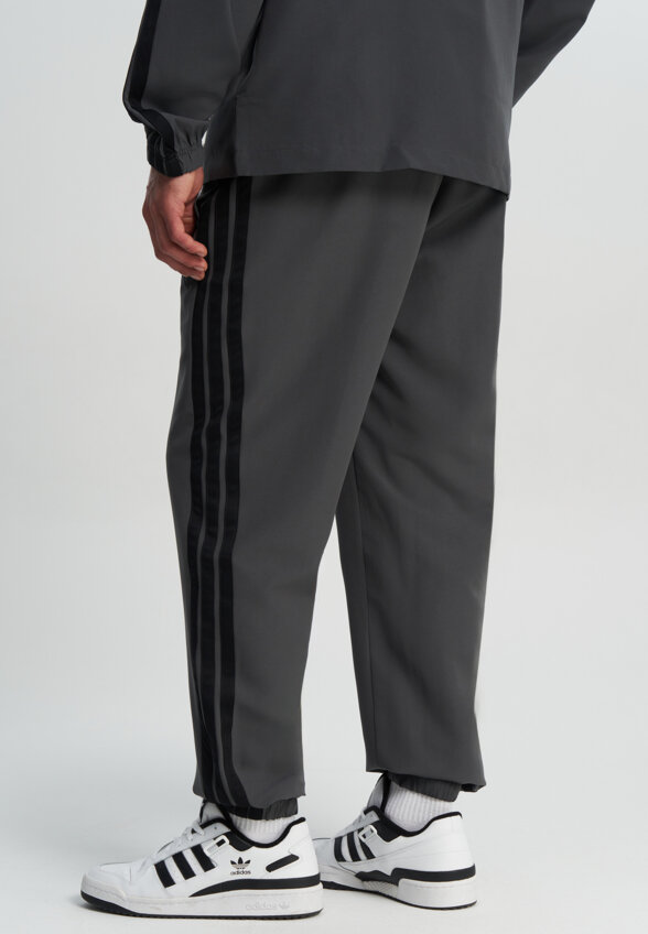Костюм мужской adidas, Серый