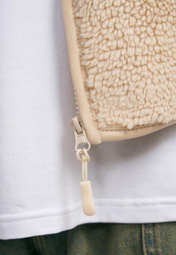 Жилет меховой Твое