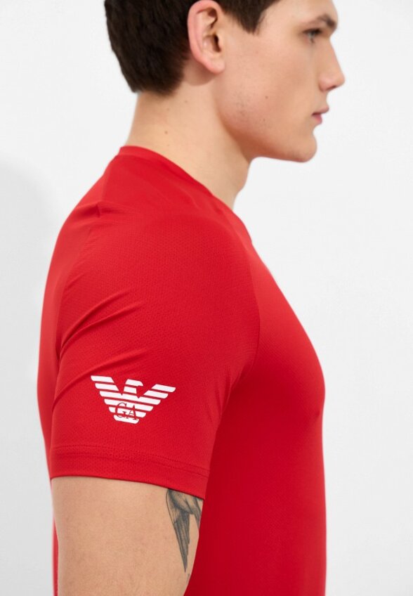 Футболка спортивная EA7