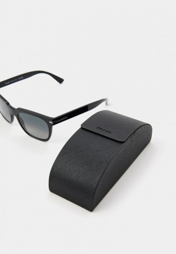 Очки солнцезащитные Prada