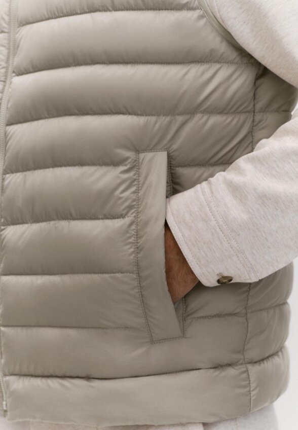 Жилет утепленный 20Line