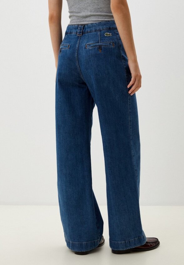 Джинсы Lacoste