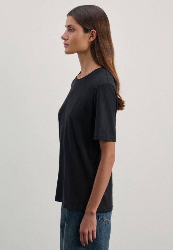 Футболка Zarina