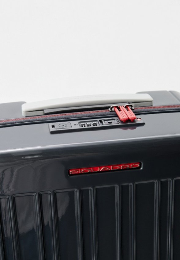 Чемодан Piquadro