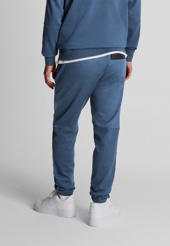 Брюки спортивные Lyle & Scott