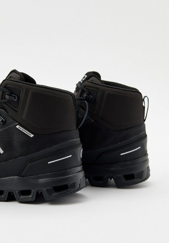 Кроссовки On